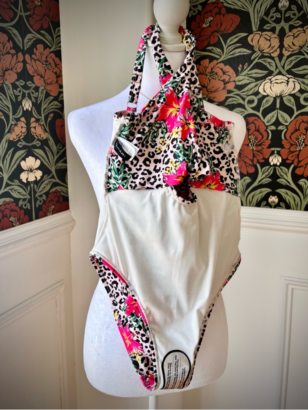 NWT🌺✨ TAHARI One Piece Bathing Suit - Picture 8 of 8